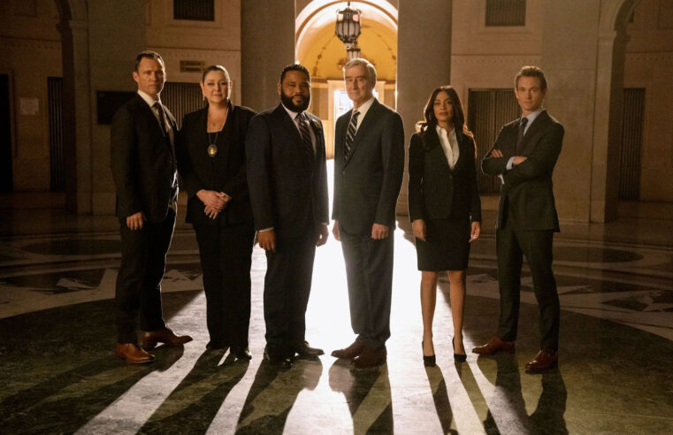 Universal TV reexibirá 21ª temporada de Law & Order